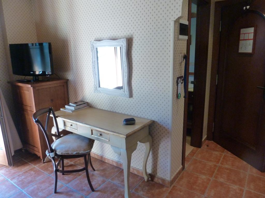 Hotel Bocale Sallent de Gállego Room photo