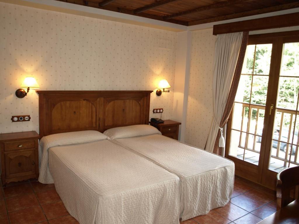 Hotel Bocale Sallent de Gállego Room photo