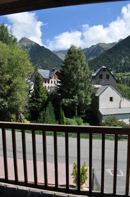 Hotel Bocale Sallent de Gállego Exterior photo